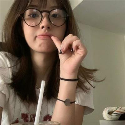 九个女仔一只鬼粤语封面